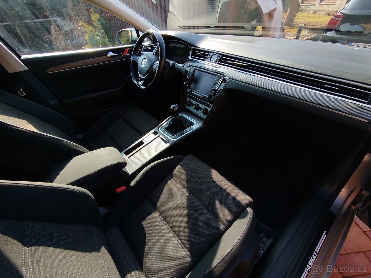 Passat B8 R-line 2.0TDI 110kw 1.majitel - 12