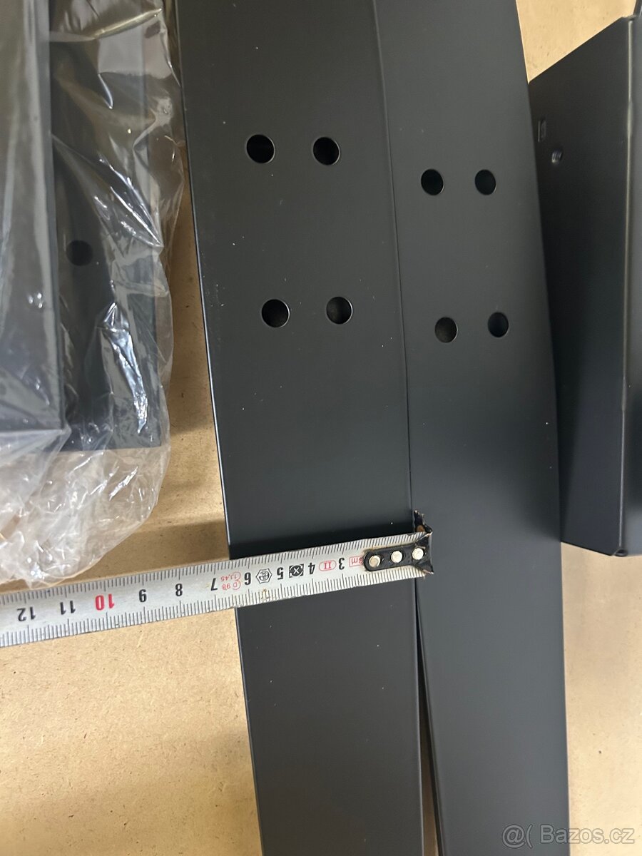 Výškově nastavitelný elektrický stůl - 12