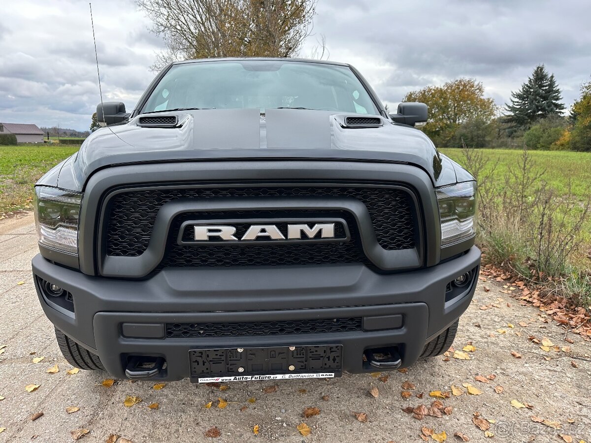 Dodge RAM 1500 classic WARLOCK 5,7hemi v8 - 12