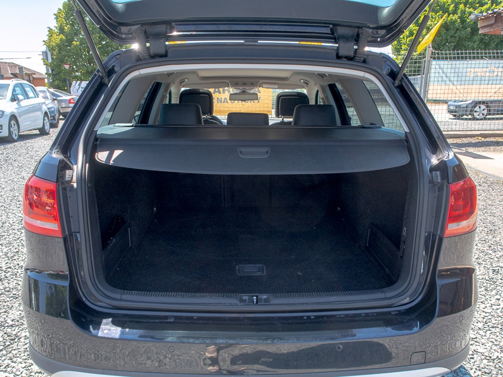 Volkswagen Passat 2.0TDI 125KW ALLTRACK 2x KOLA - 12