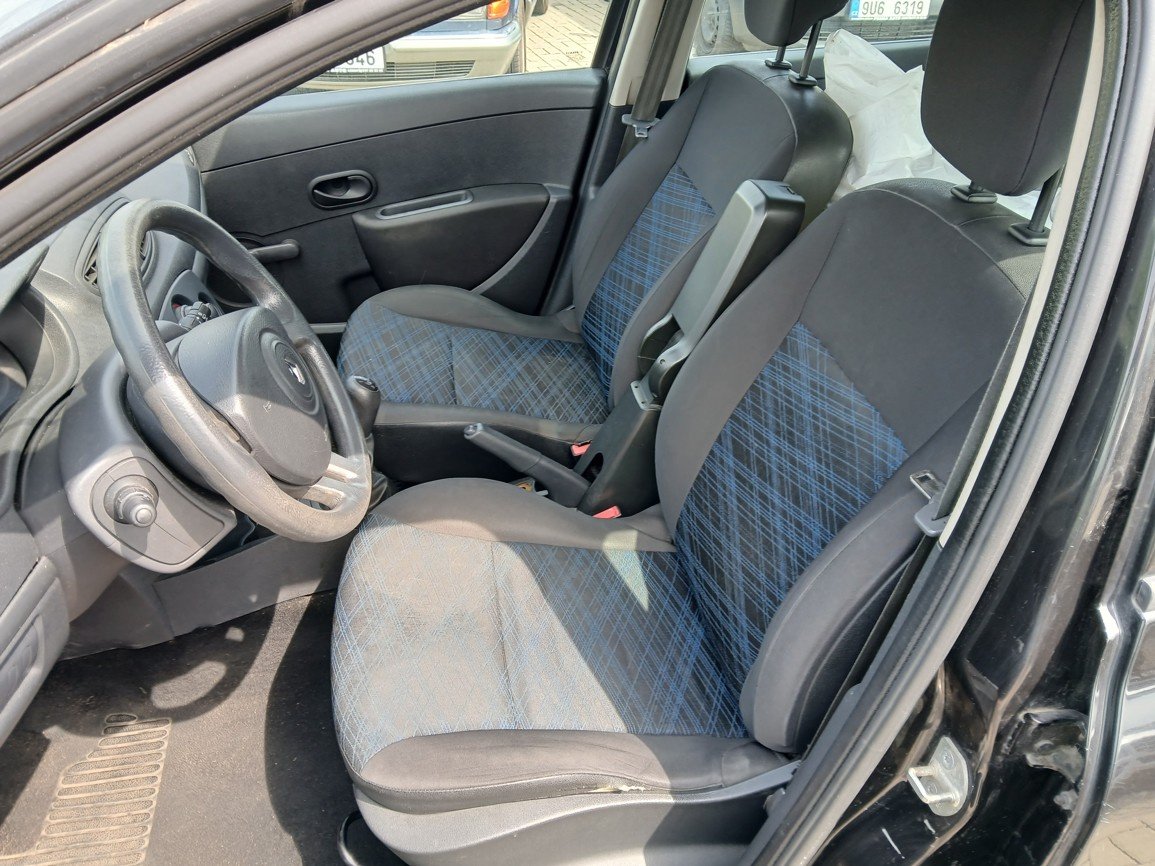 Renault Clio 1,5 dCI - 12