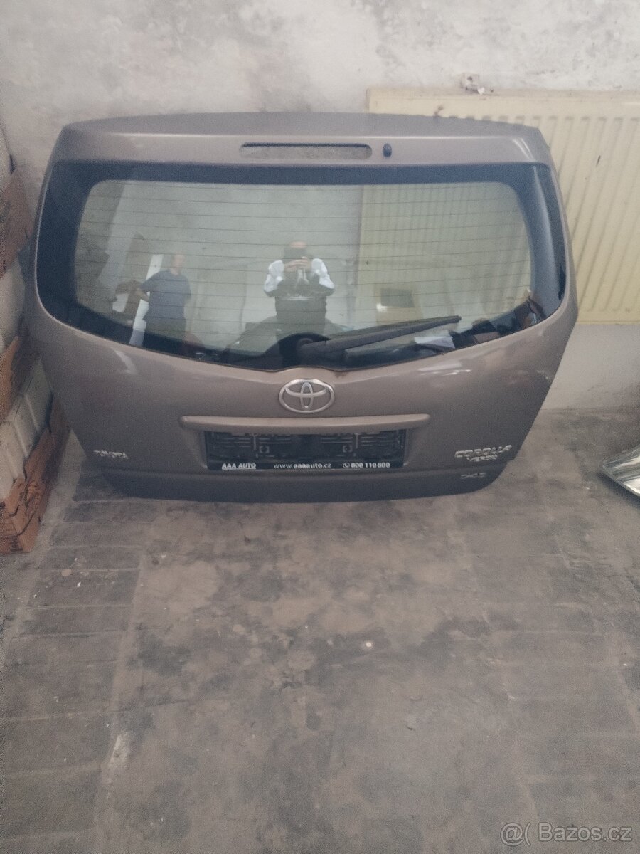 Toyota Corolla Verso - 12