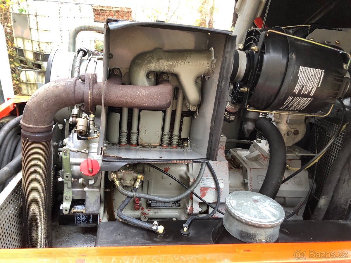 Šroubový mobilní kompresor Mannesmann Demag - 12