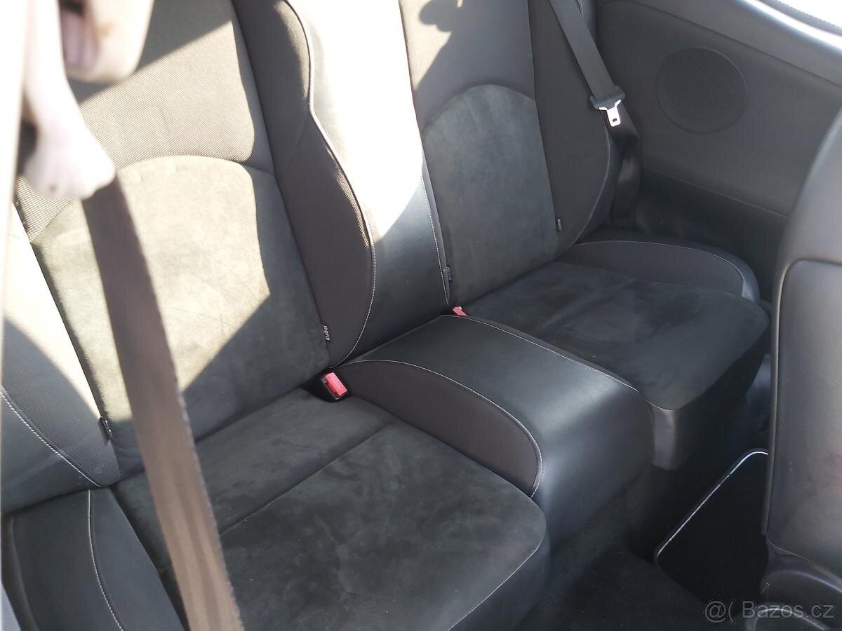 Peugeot 207 1.6 GTI 128KW - 12