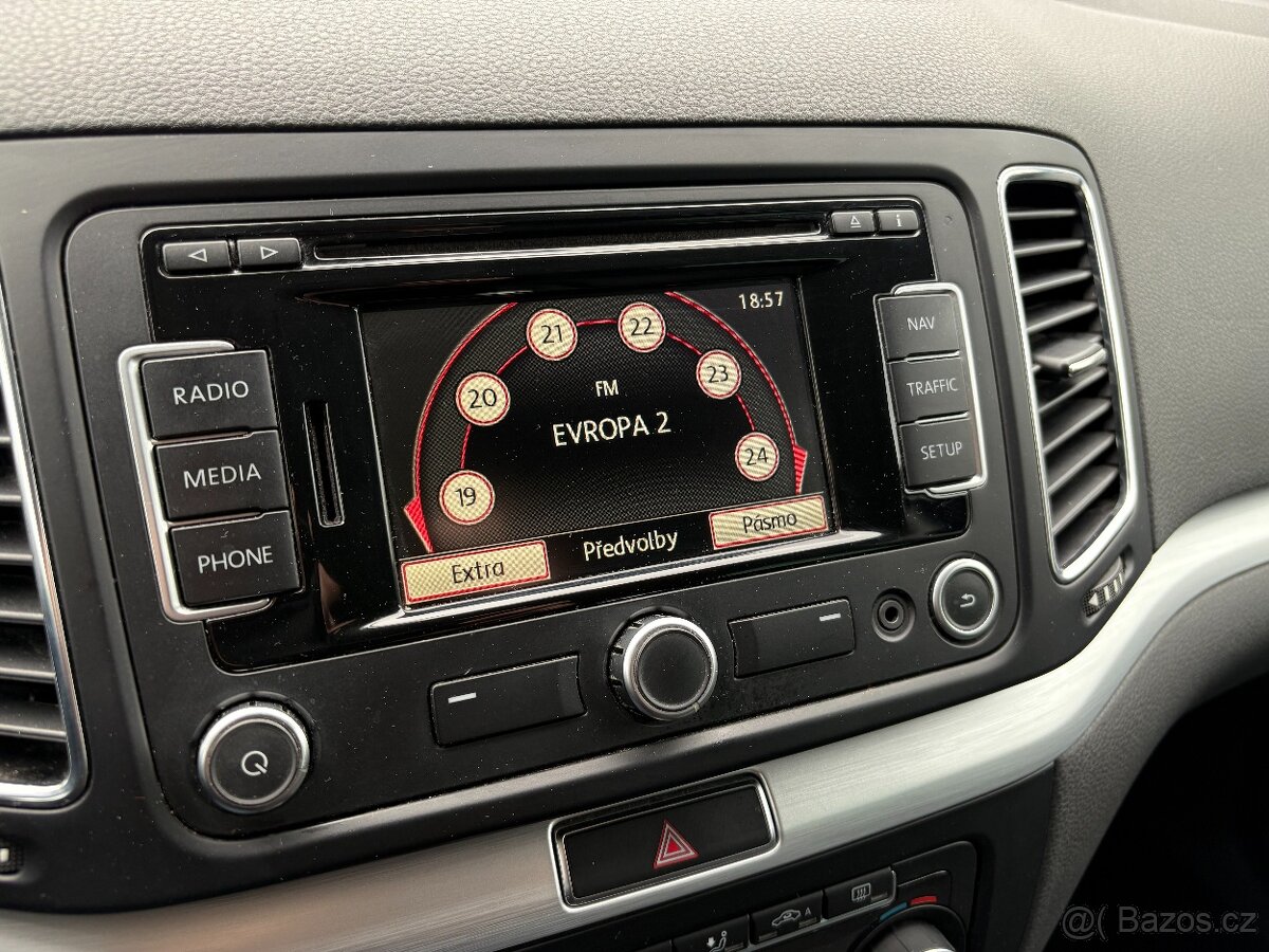 Volkswagen Sharan 2.0 TDi 125kW DSG kessy - 12