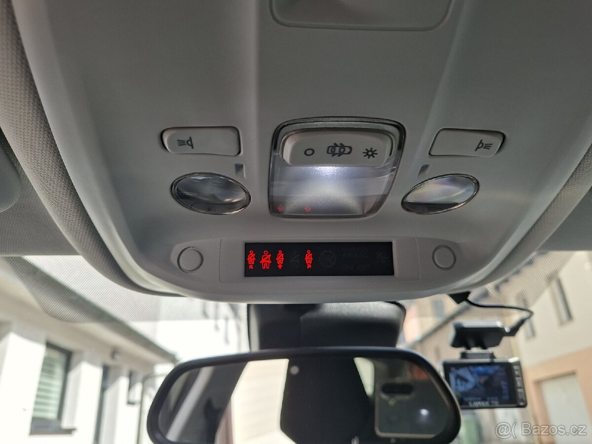 Peugeot 308 SW 1.6 BlueHDi, 6 st. manuál, Allure, 88kW - 12