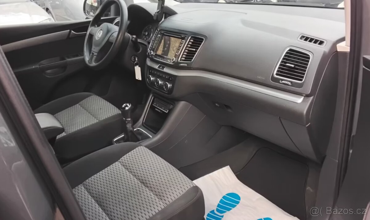 Volkswagen Sharan 2,0TDI Trendline 103kw - 12