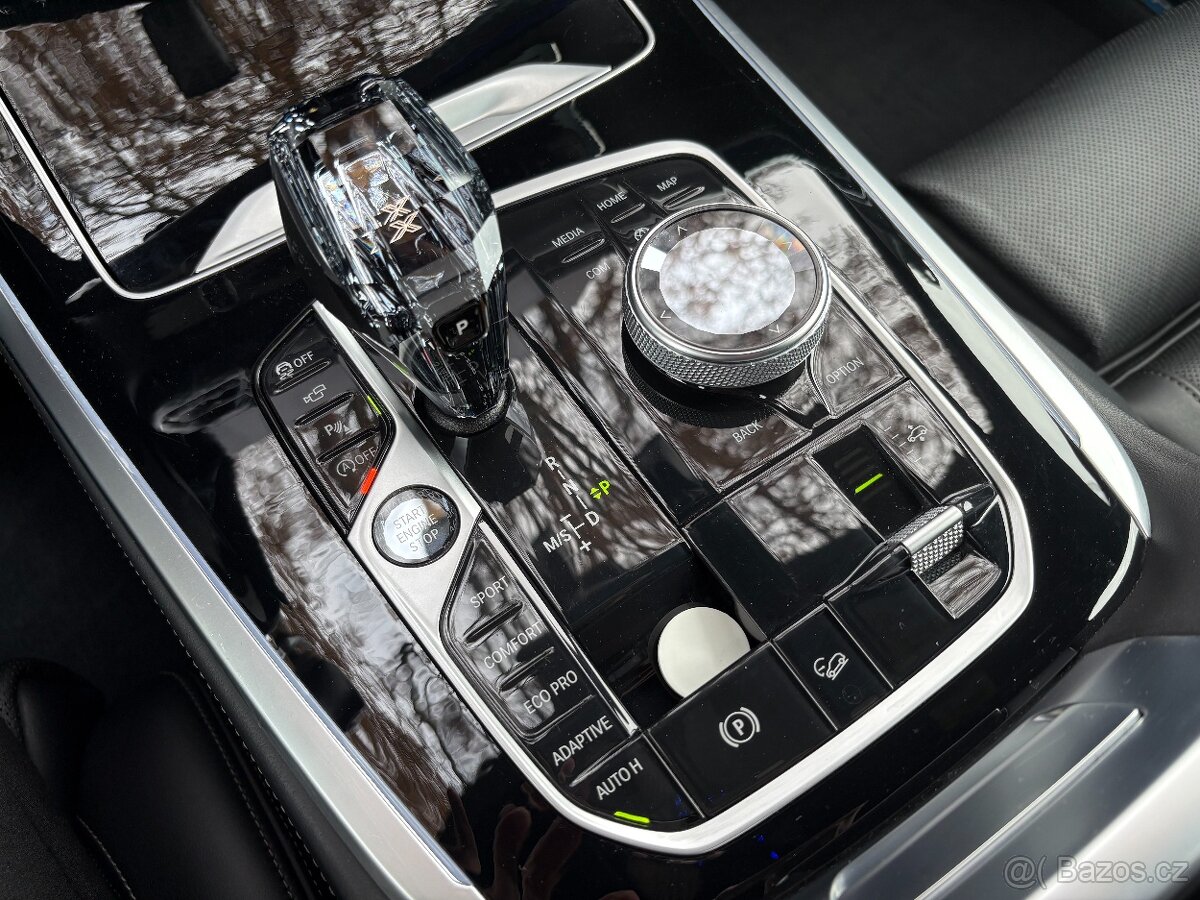 BMW X7 3.0 M50d DPH, 7MÍST, MAX VÝBAVA - 12