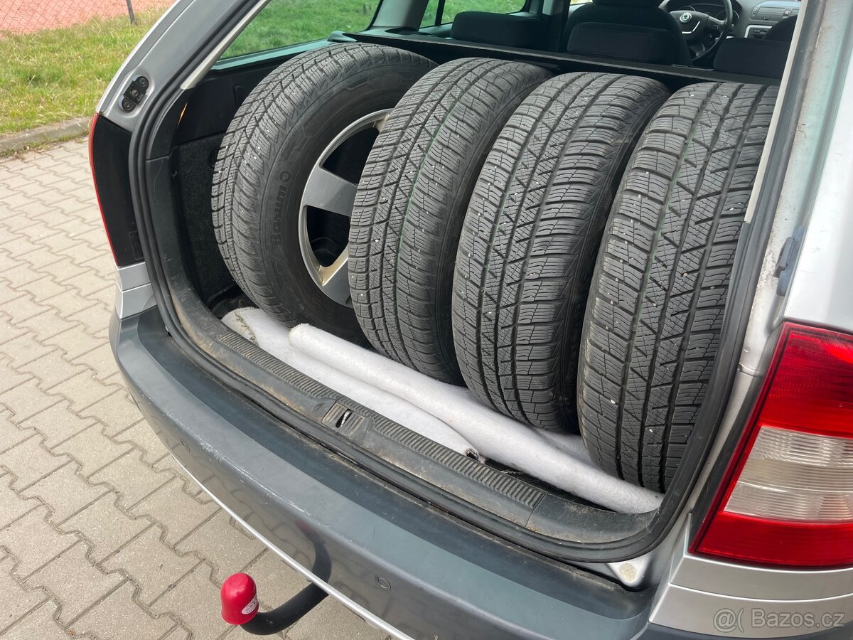 Škoda Octavia II Scout - 12