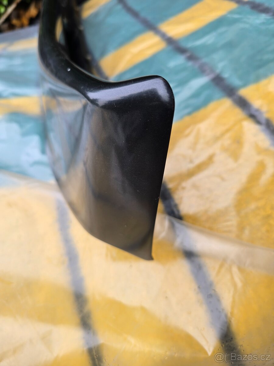 BMW E30 Mtech2 zadní křídlo - 12