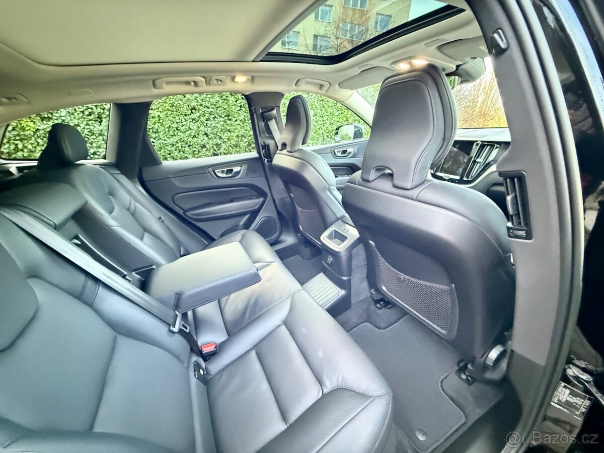 Volvo XC60 T6 257kW Inscription 4x4 NYNÍ PO SERVISE ČR 2022 - 12