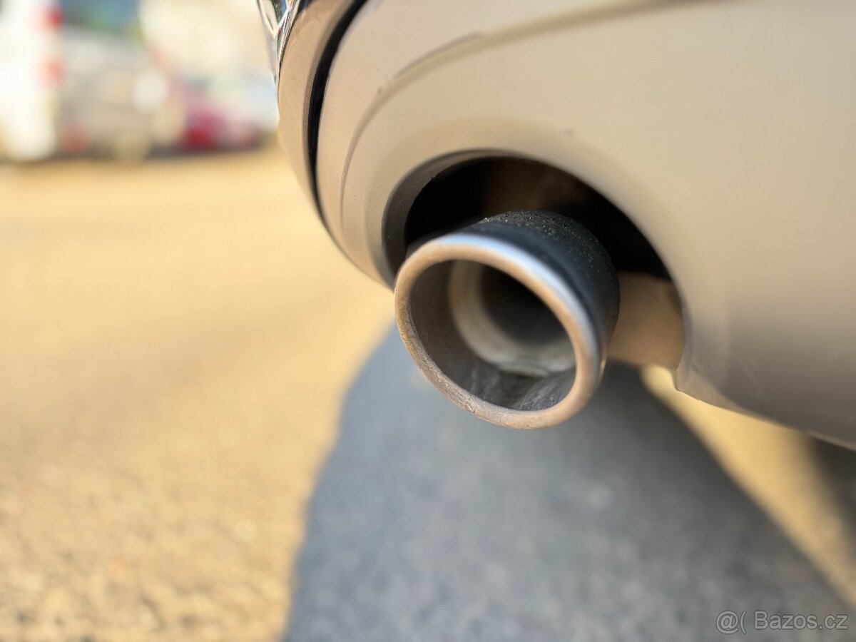 A4B8 3.0 s-Line - 12