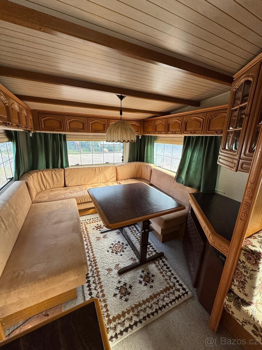 Dlouhodobě pronajmu celoroční karavan s pozemkem - 12