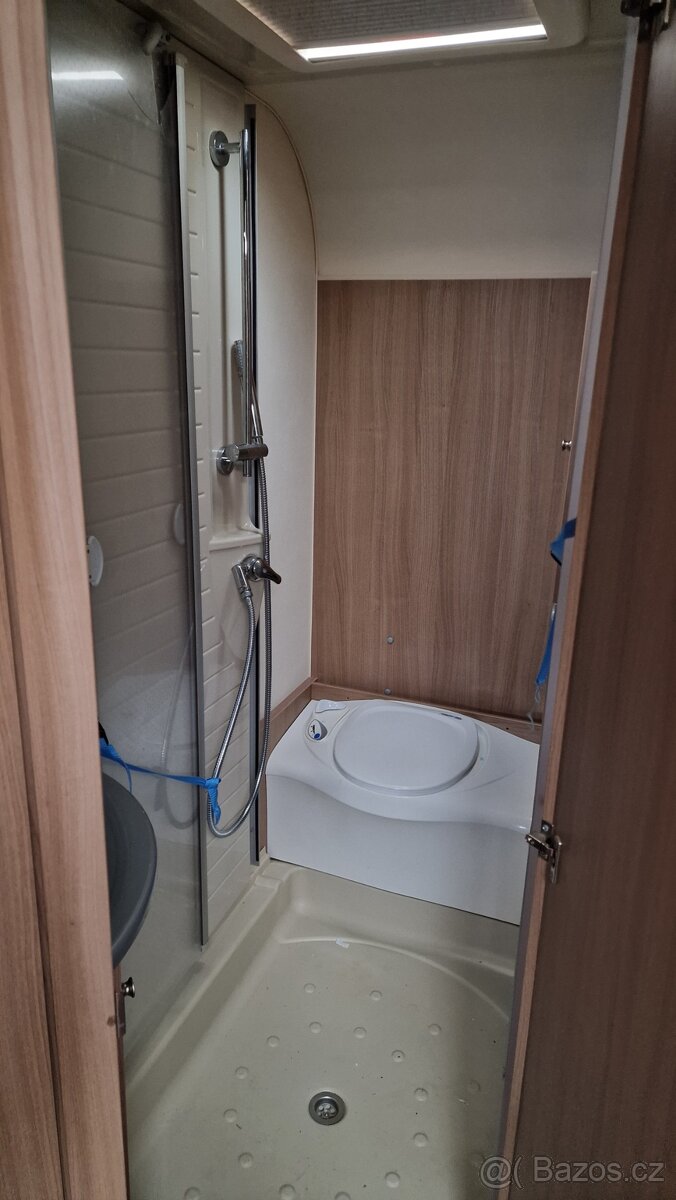 Bürstner Averso 465 TS - 12