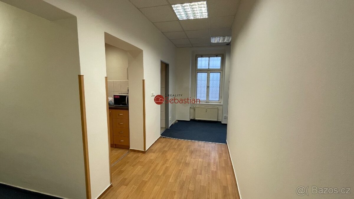 Pronájem komerčních prostor – 184 m², centrum Litvínova - 12