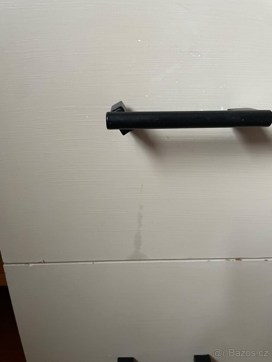 Přebalovací pult - 12