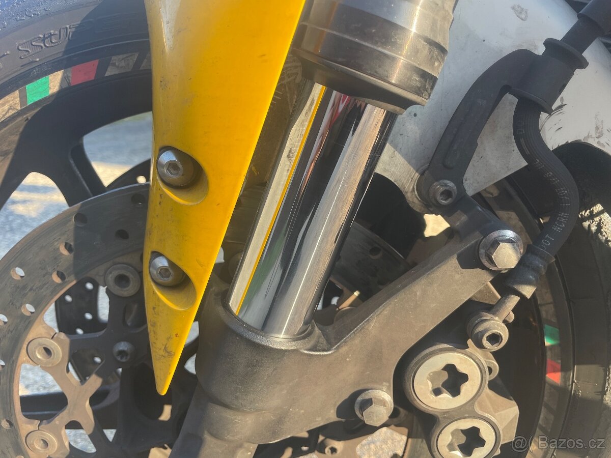 Yamaha FZ1n Laguna Seca - 12