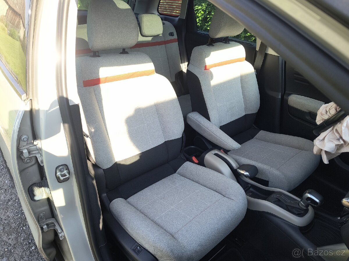 Citroen C3 aircros 1,2i,automat - 12