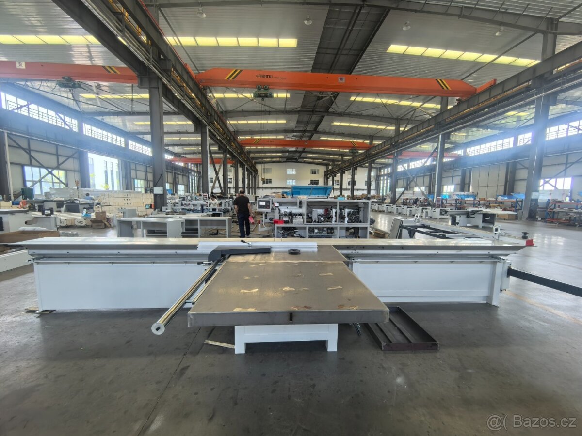 Formátovací pila s 4000 x 410 mm posuvným stolem. - 12
