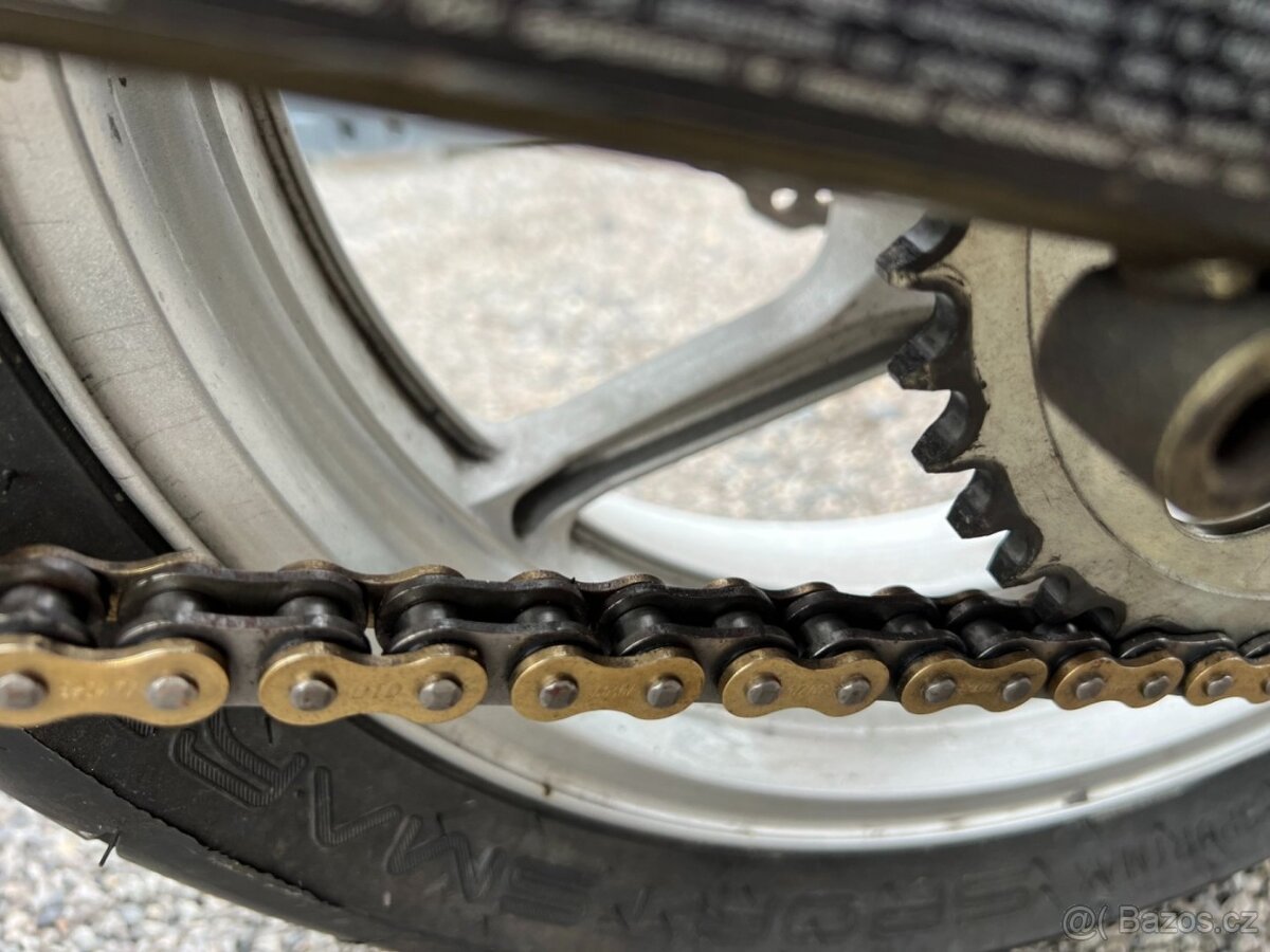 Kawasaki ER-6n A 650 53KW/2006/ČERNOZLATÁ/ - 12