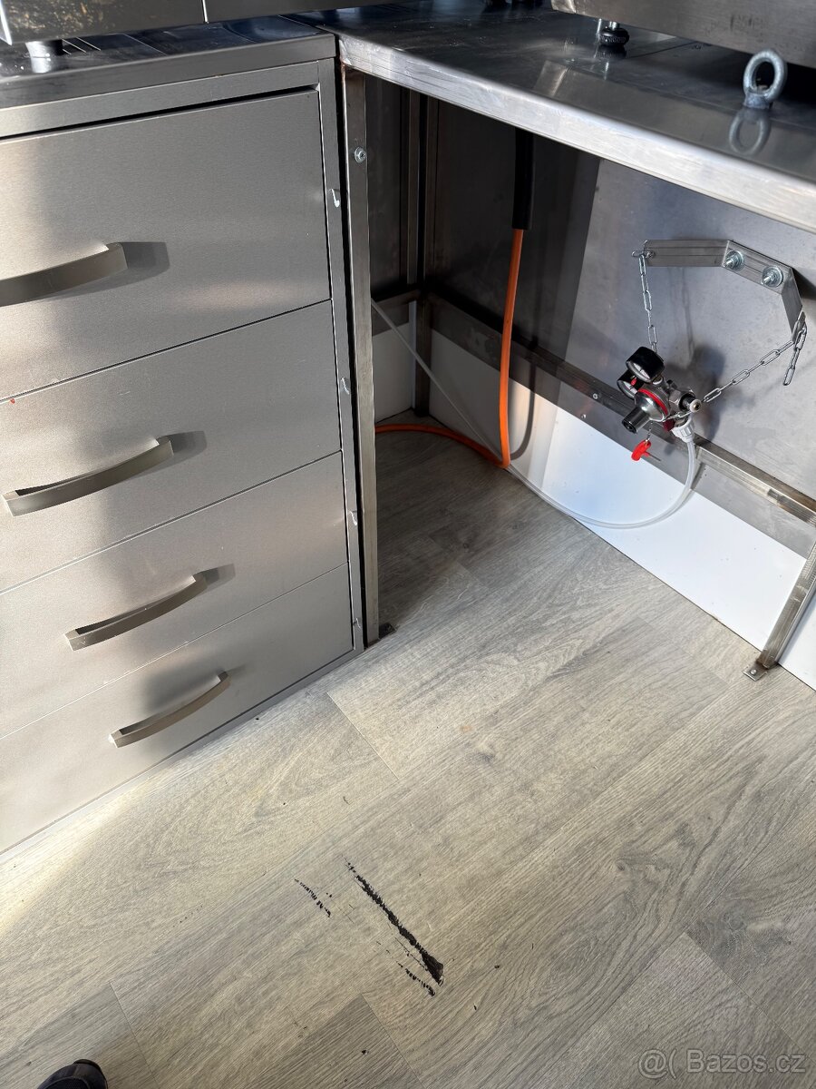 Pojízdné Občerstvení - 12