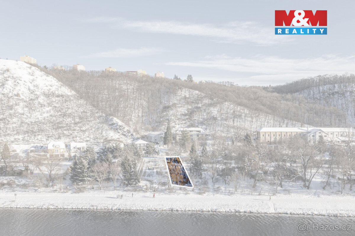 Prodej komerčního pozemku, 1770 m², Praha - 12