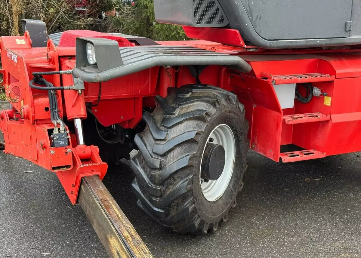 MANITOU MRT 2150 Teleskopický nakládač - 12