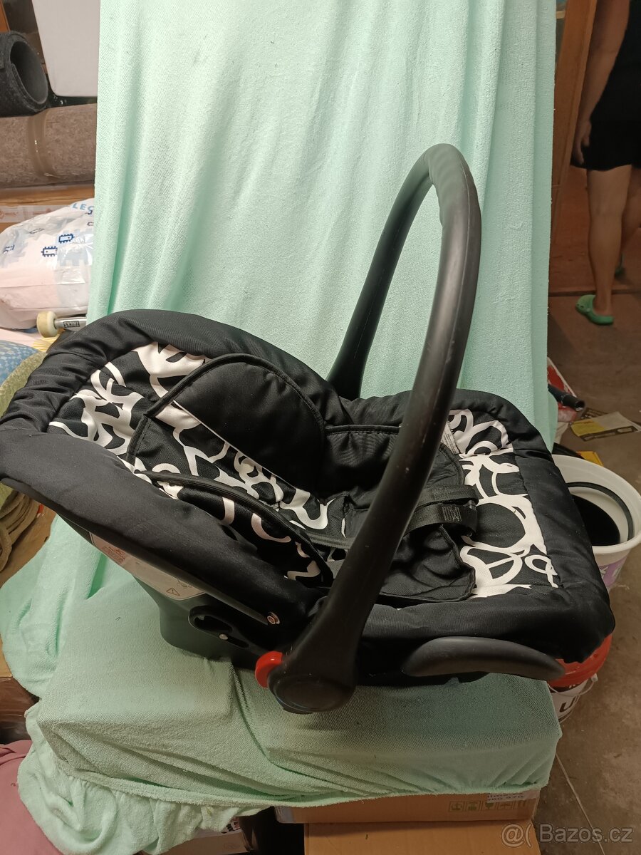 Autosedačka pro novorozence (vajíčko) - 12