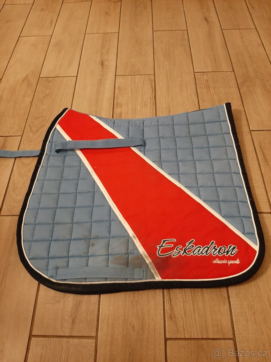 Eskadron sada modro-červená - 12