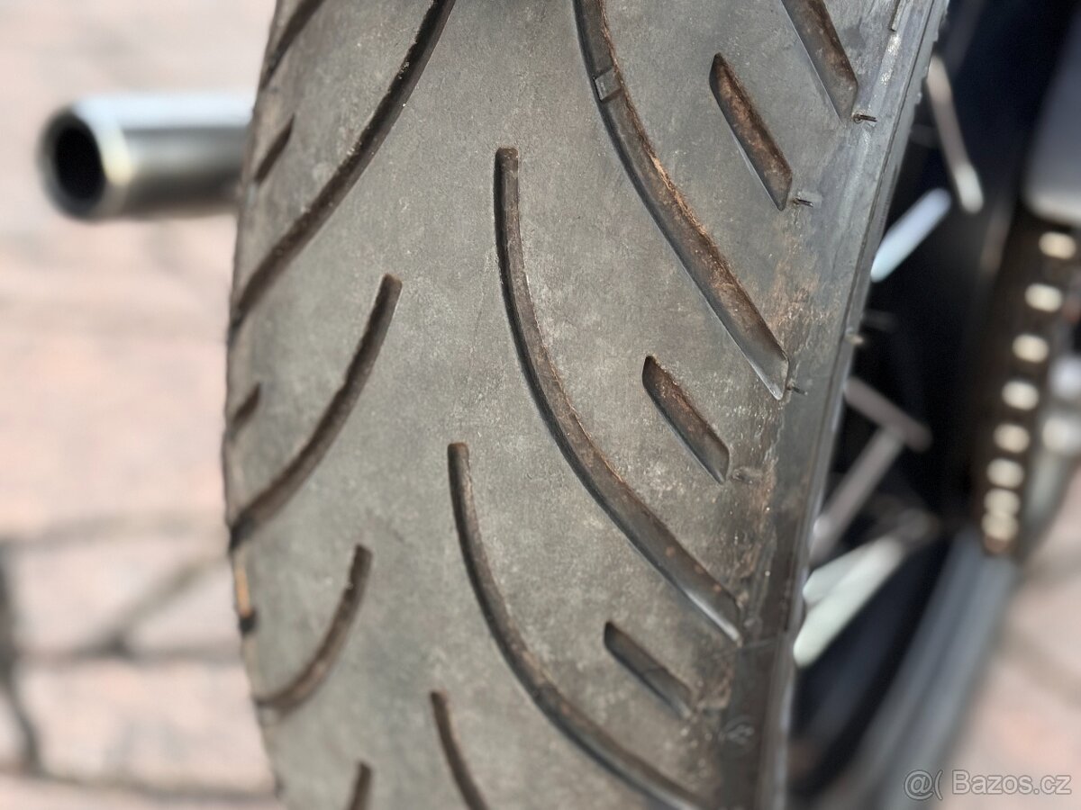 Triumph Bonneville T100 2022, najeto 10450km - 12