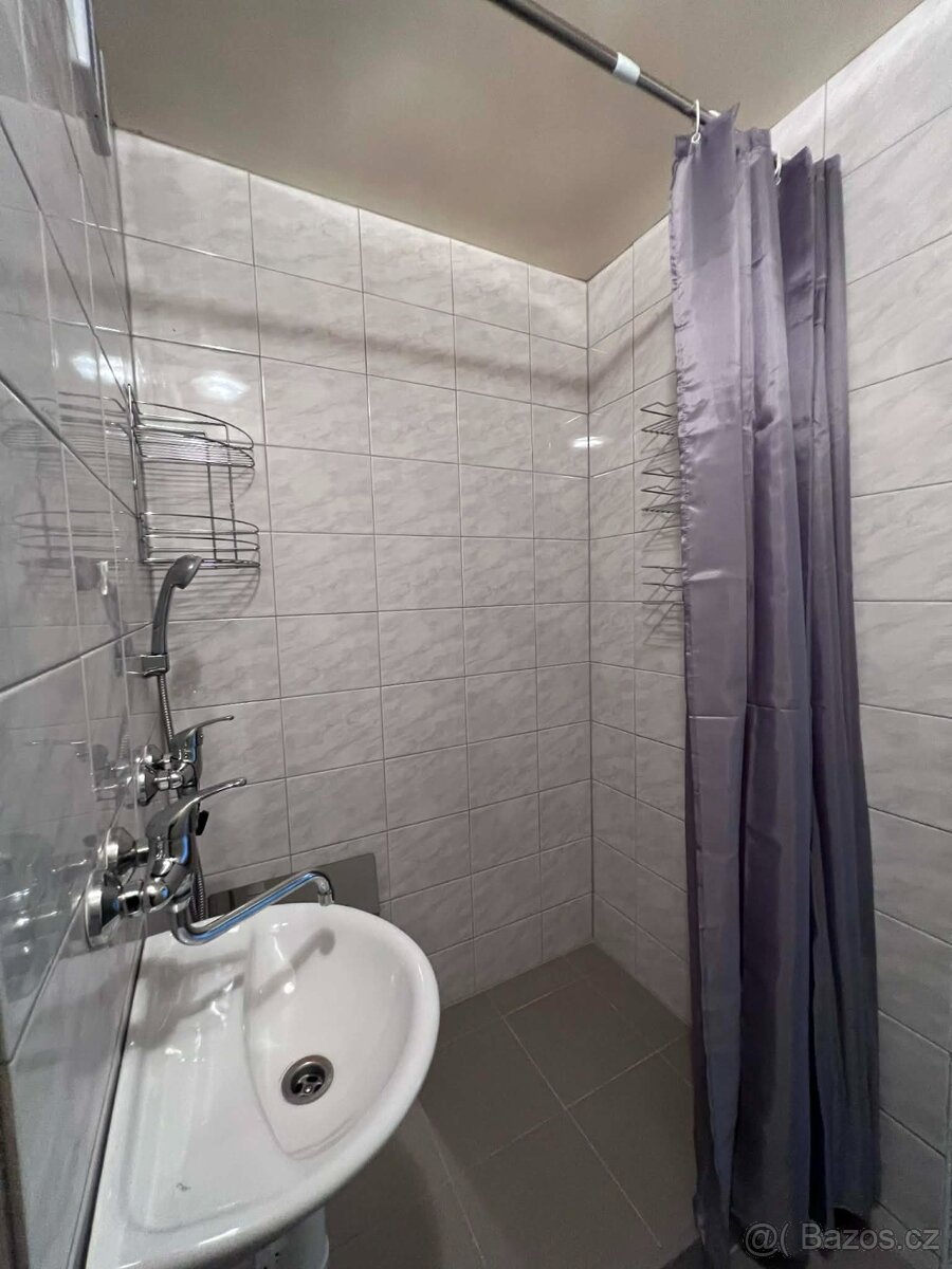 Pronájem bytu 1+1, 39m2 v Orlové, ul. Kpt. Jaroše - 12