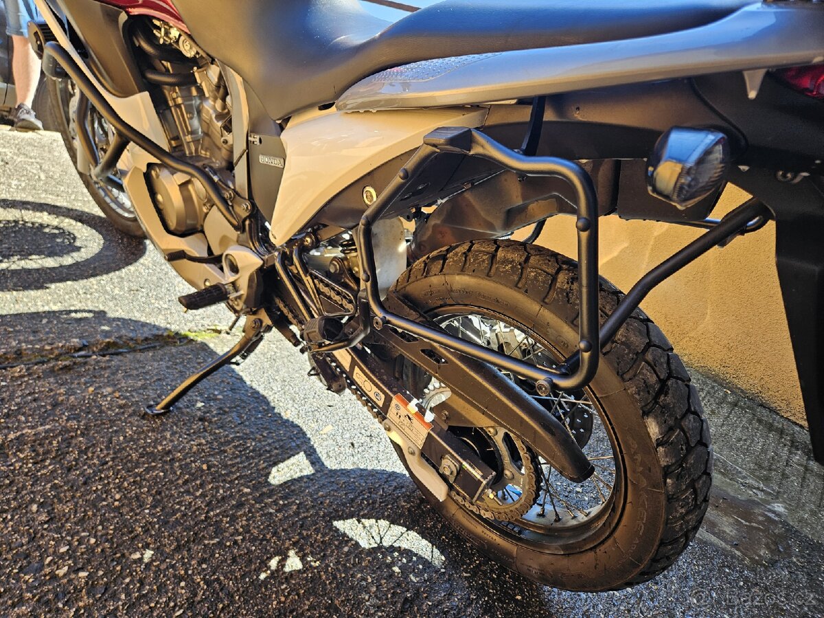 Honda transalp xl700va - 12