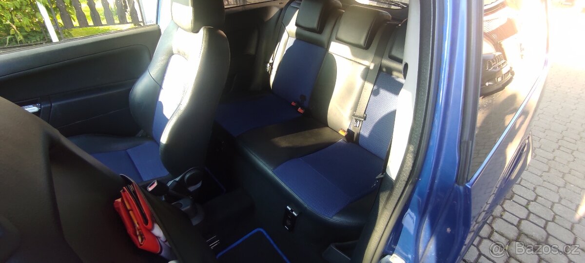 Ford fiesta st150 - 12