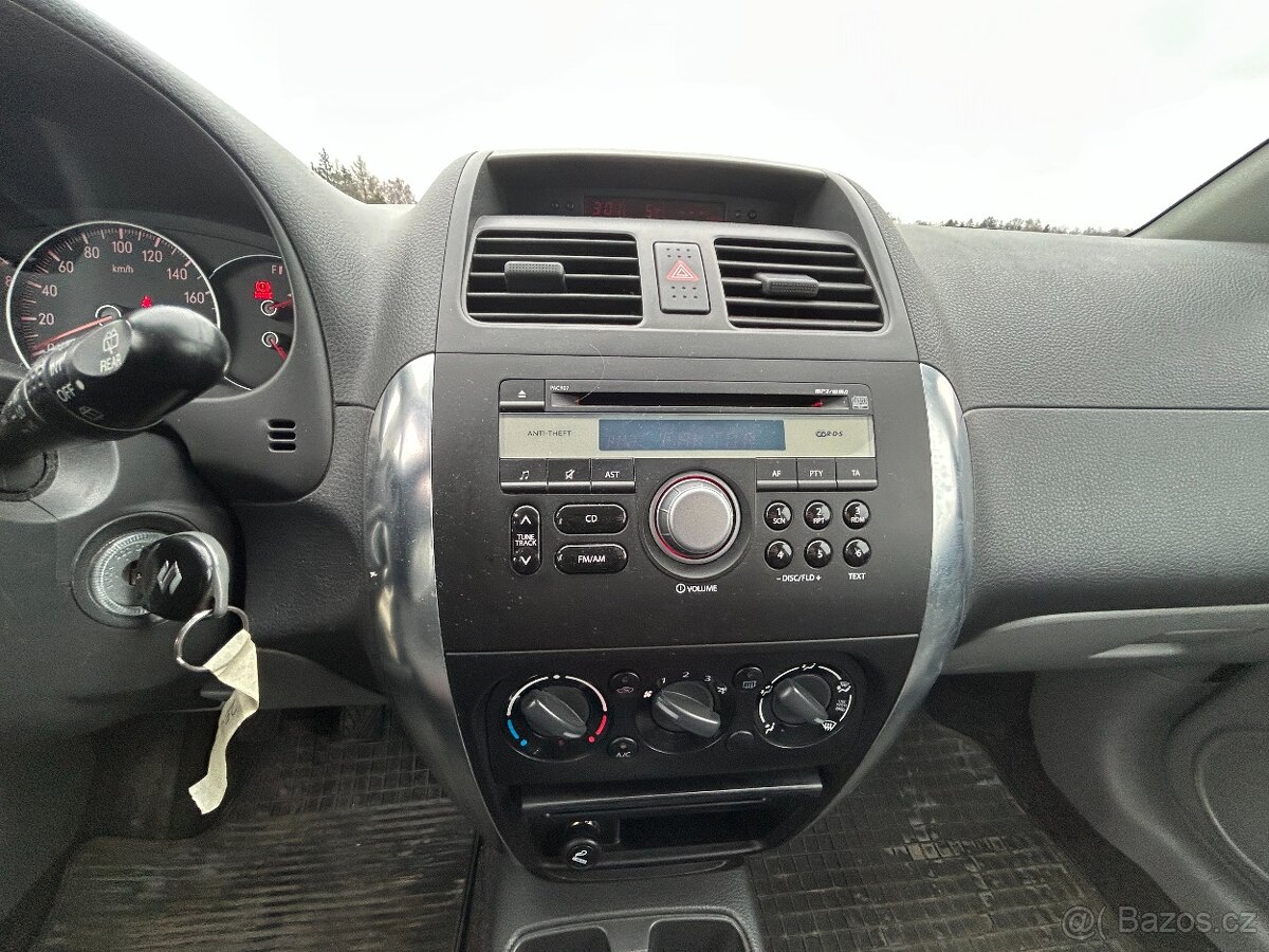 Prodám Suzuki SX4 1.6i 16V 4x4 - 12