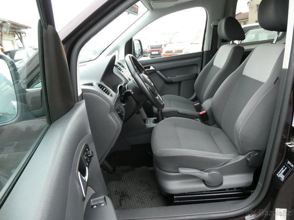 Volkswagen Caddy 1.6TDi 75kW, 7.míst, serviska - 12