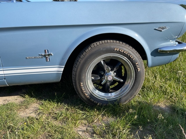 Ford Mustang Convertible 289CUI V8 - 12