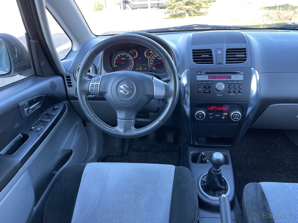 Suzuki SX4. 4x4 107000 km hezké auto 1.6 benzin - 12