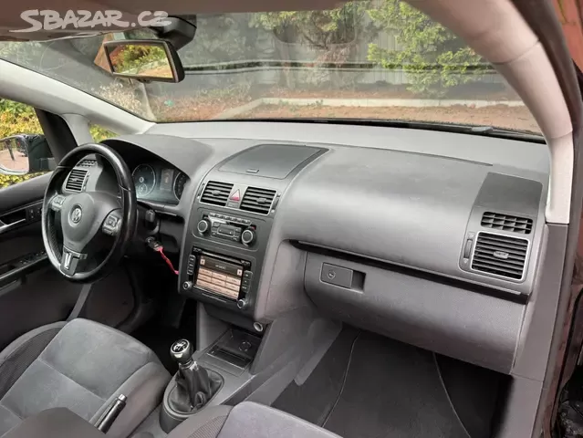 VW Touran 2.0 TDI 103kW,Highline,7.Míst,1.Majitel,Webasto. - 12