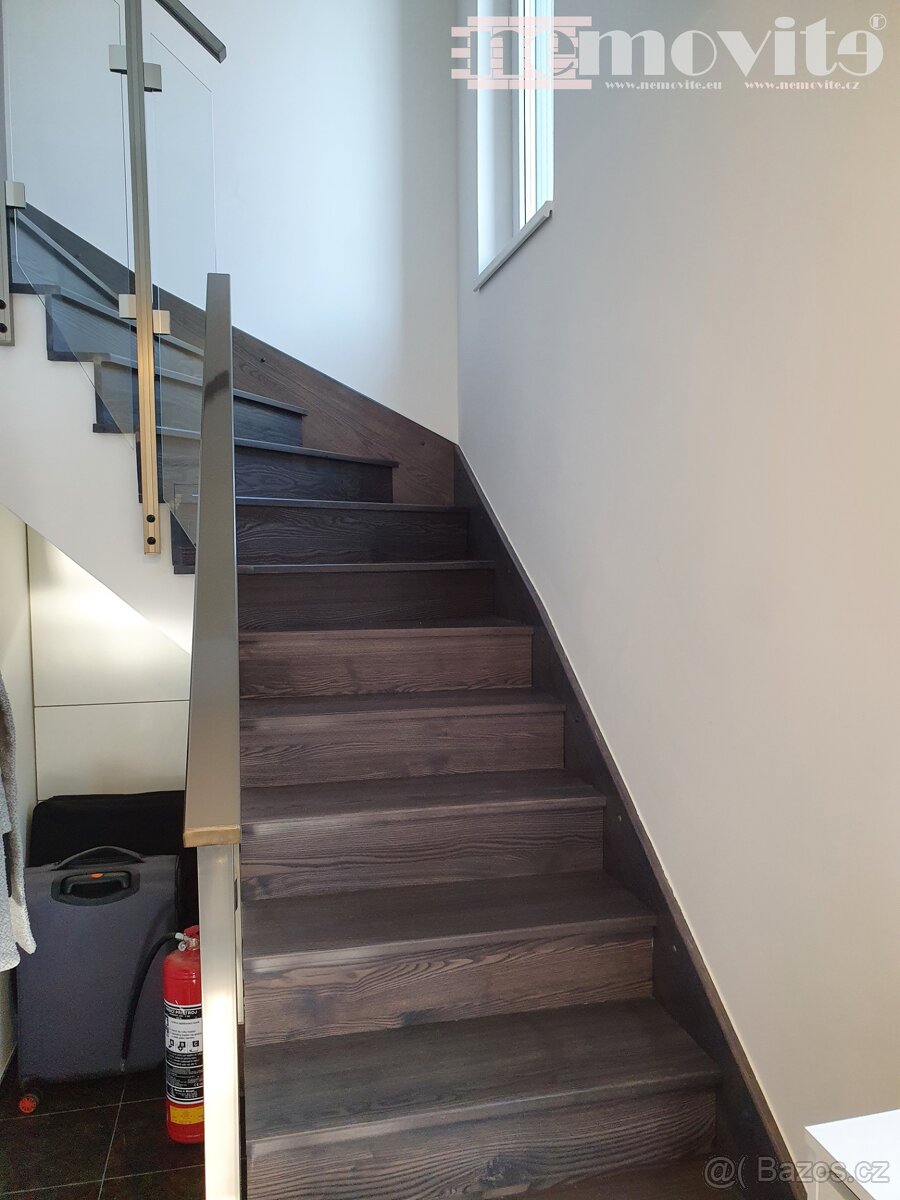 Exkluzivně nabízíme na prodej rodinný dům - Okrouhlo, Praha - 12