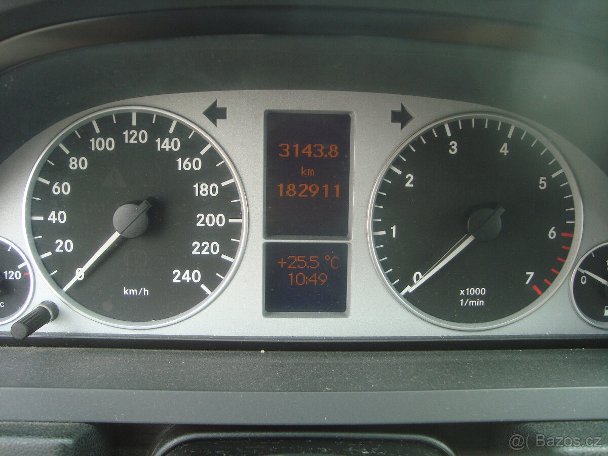 Mercedes B160 - 12
