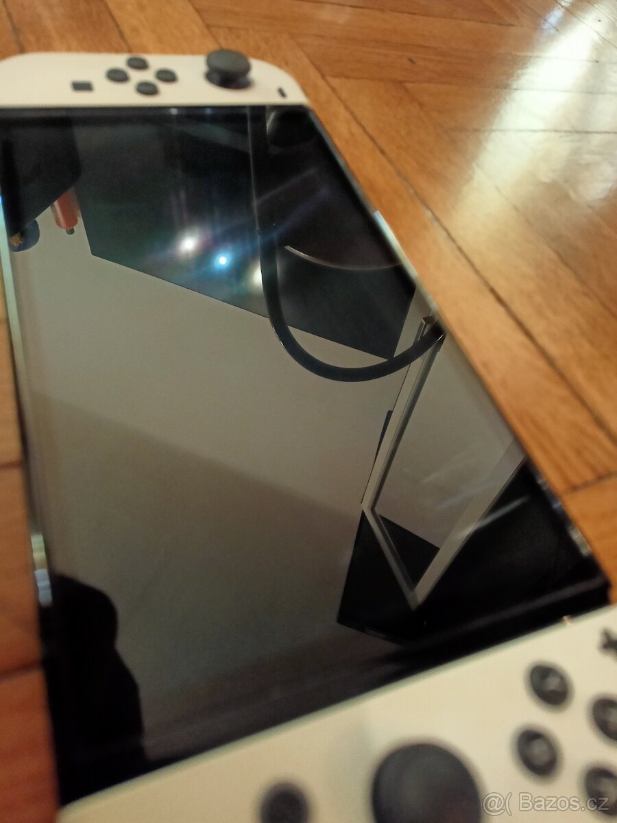 Nintendo Switch OLED - 12