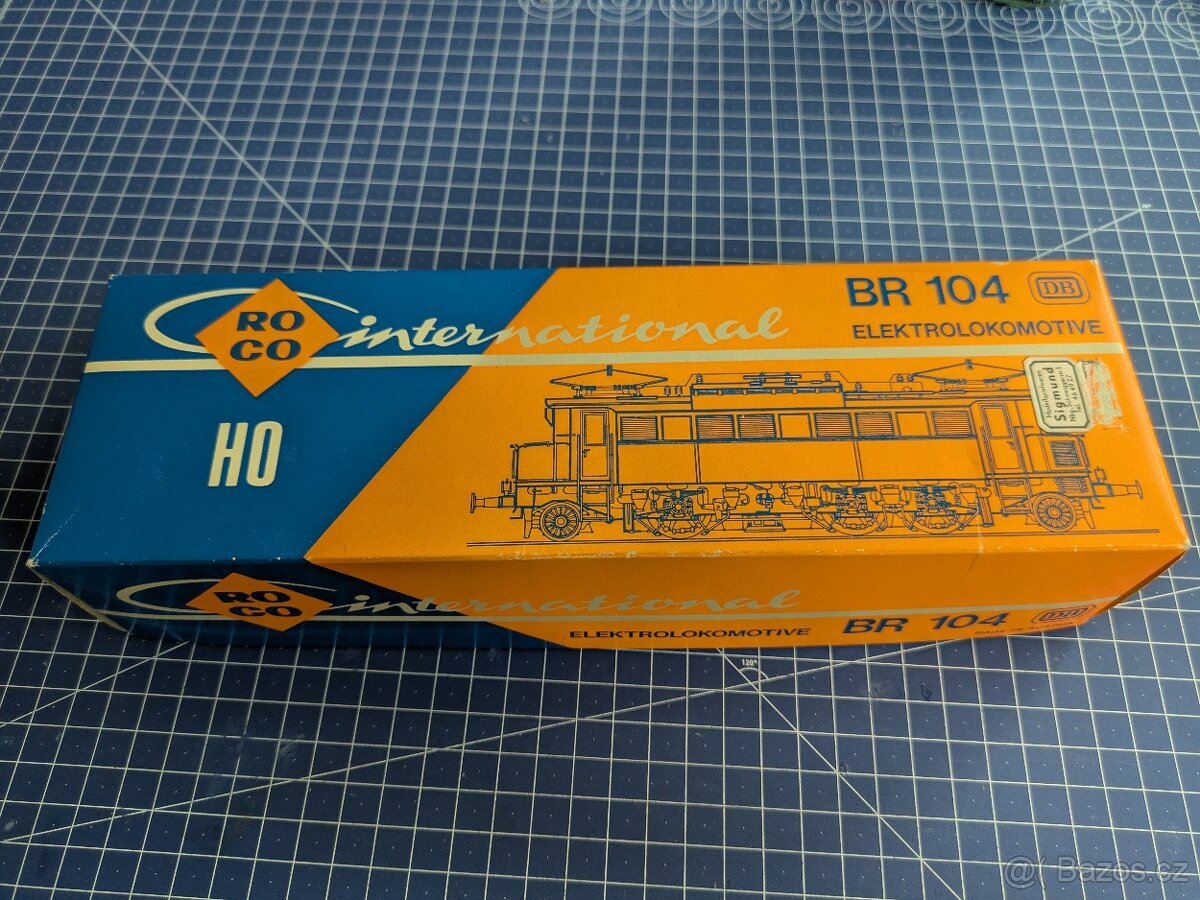 H0 Roco 04144S BR 104 DB - 12