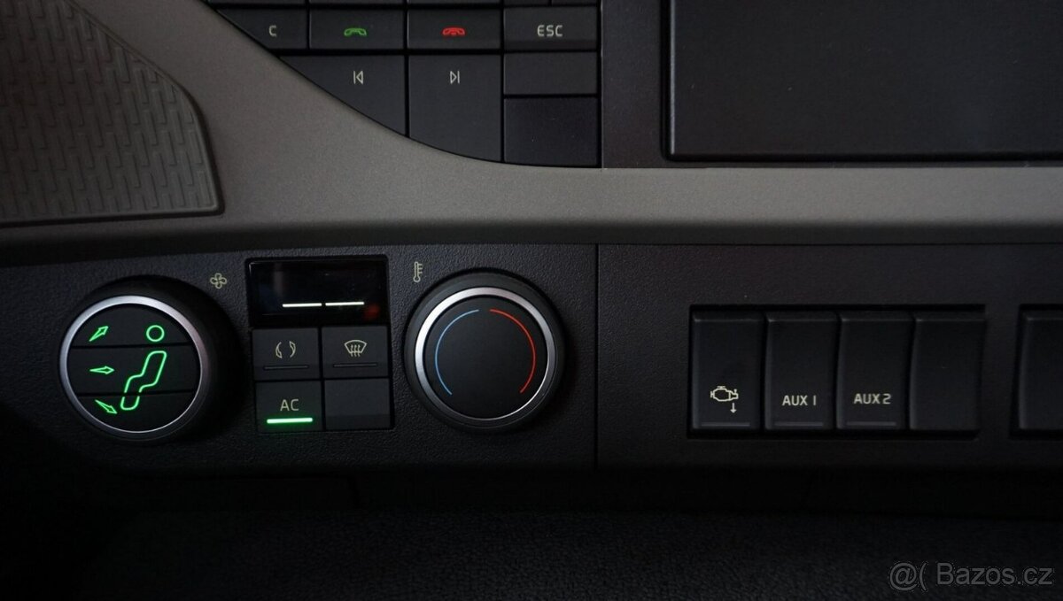 Volvo FM 410/6x2/Nosič kontejnerů/HMF 21T/M Jeřáb - 12