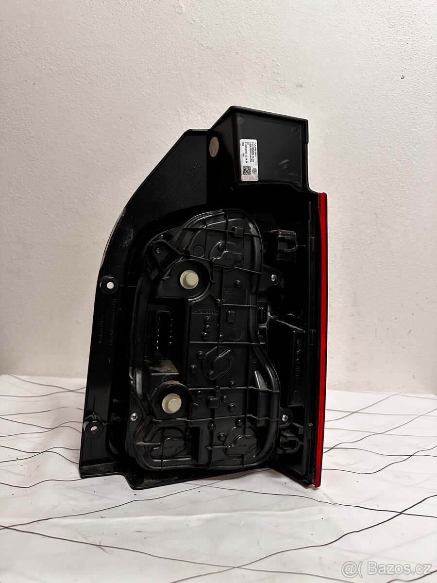 VW T6.1 zadní světlo - 12