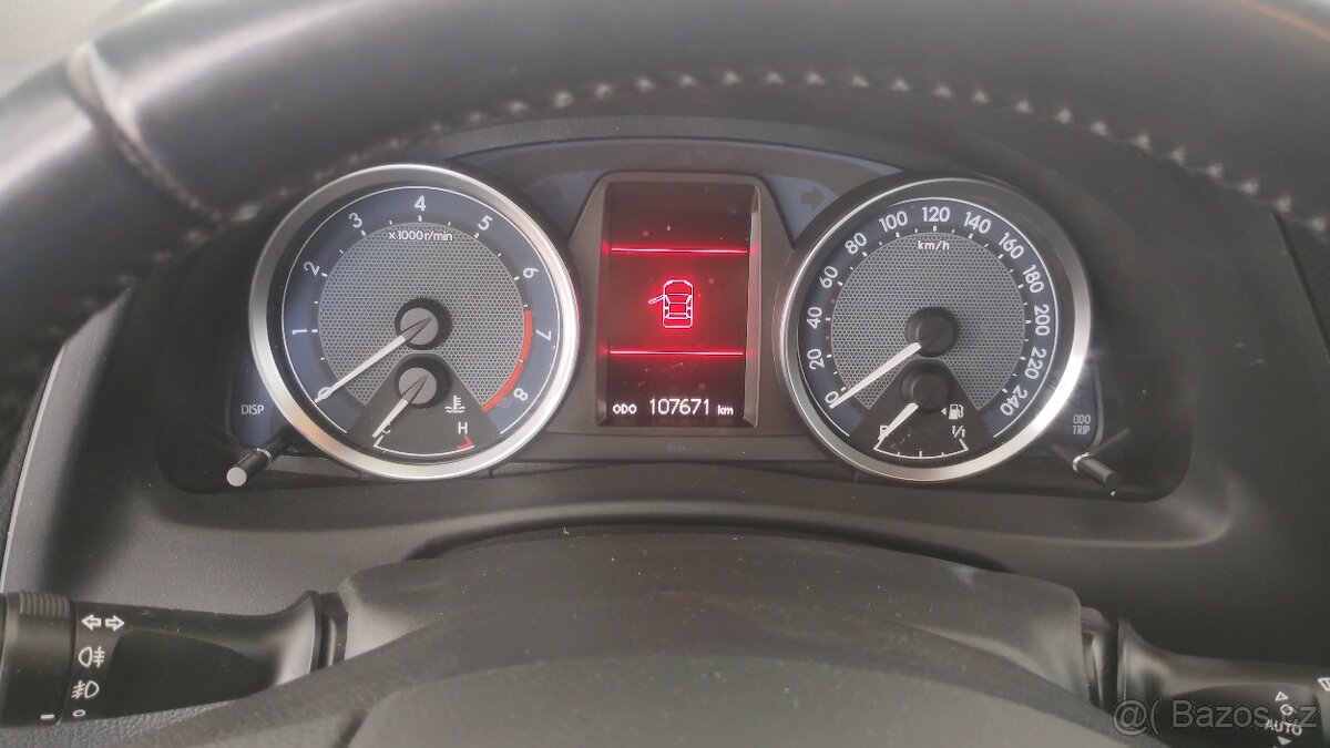 Auris 1.6 - 12