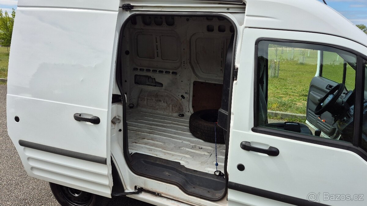 Ford Transit Connect 1.8 Tddi 81kW rok 2011 - 12