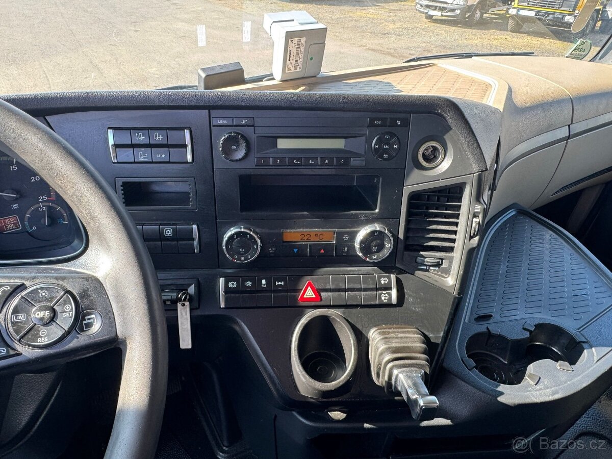 Mercedes Actros 1845 giga space - 12