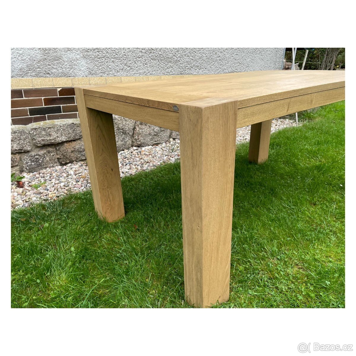 Nerozkládací jídelní stůl - Sany - 12
