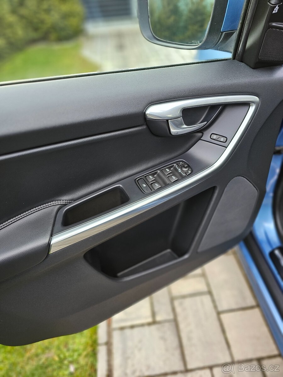 Volvo XC60 2,0 D4 140 kw - 12