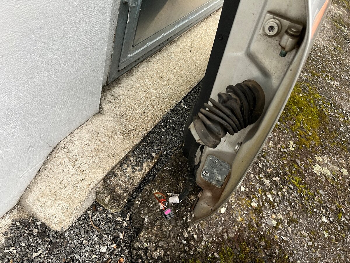 Dveře Škoda Octavia - 12